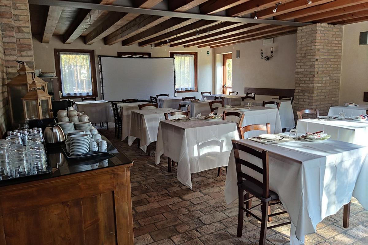 Hotel Villa Dei Carpini โอแดร์โซ ภายนอก รูปภาพ
